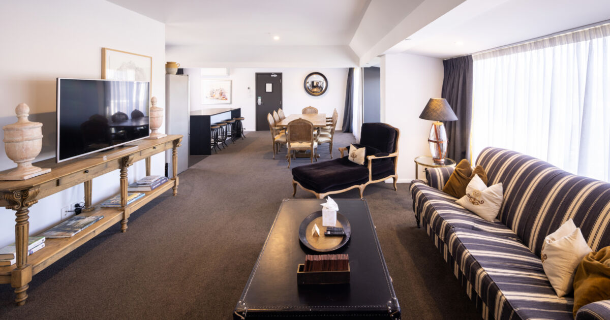 Rise of Eco-Friendly Luxury Penthouses in Sustainable Travel - Sustainable Luxury Penthouse Apartment Amenities